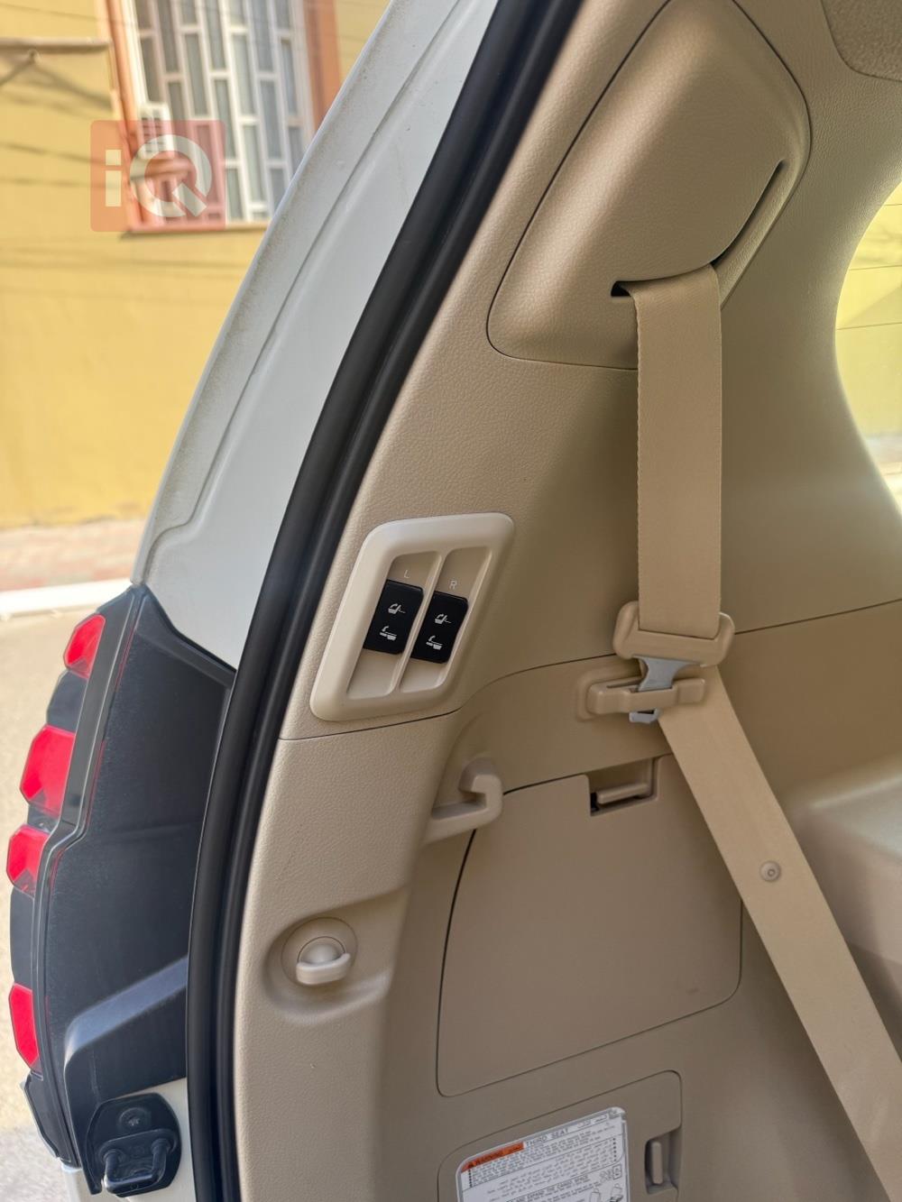 تويوتا لاندكروزر برادو